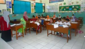 Sisi Lain Dunia Pendidikan