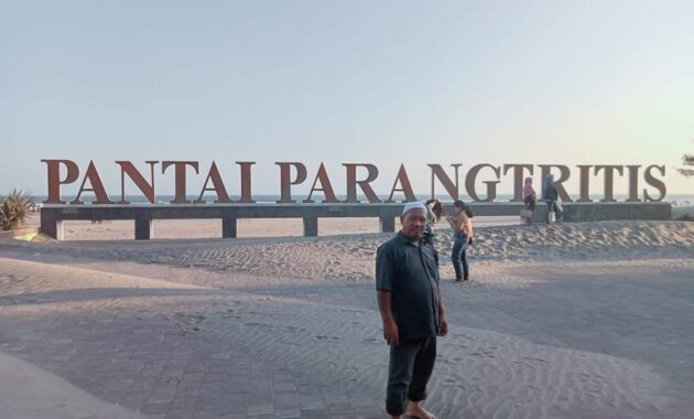 Pantai Parangtritis Bantul Yogyakarta