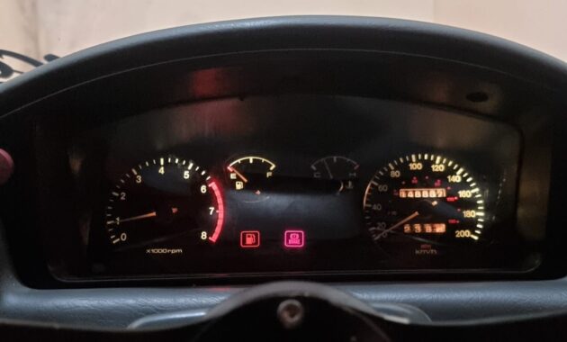 Penyebab Speedometer Mobil Mati